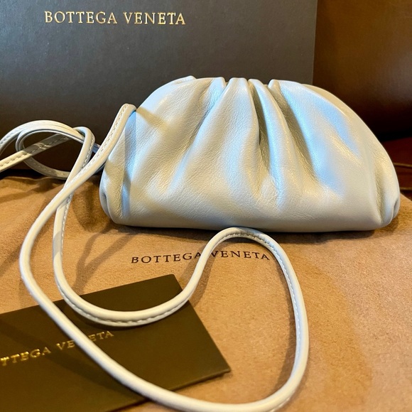 Bottega Veneta The Pouch 20 mini Coin Purse Blue - Picture 5 of 16
